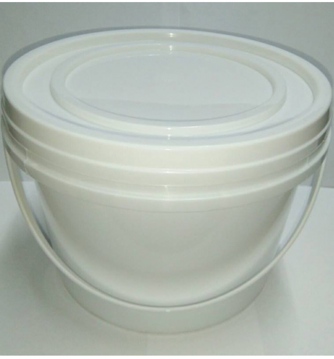 2.5 KG CONTAINER WITH White LID AND FLAT HANDLE